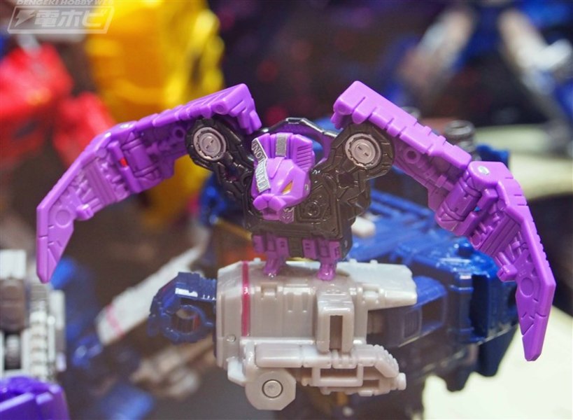 Wonderfest 2019 Summer   TakaraTomy Transformers Booth Display Photos 17 (17 of 50)